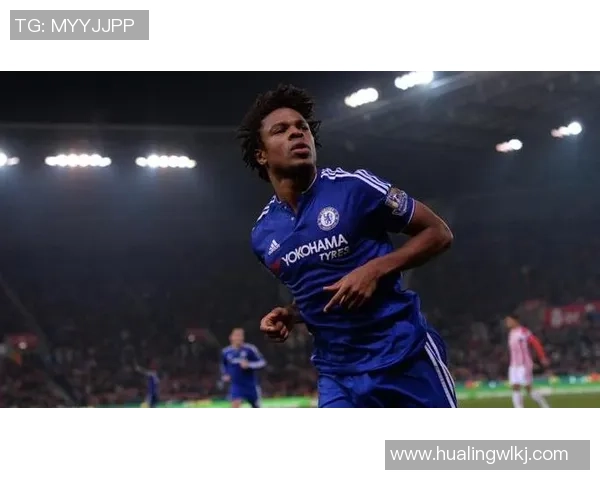 足球明星雷米大叔的传奇人生与绿茵场上的辉煌瞬间揭秘